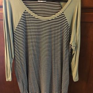 Long sleeved jegging top